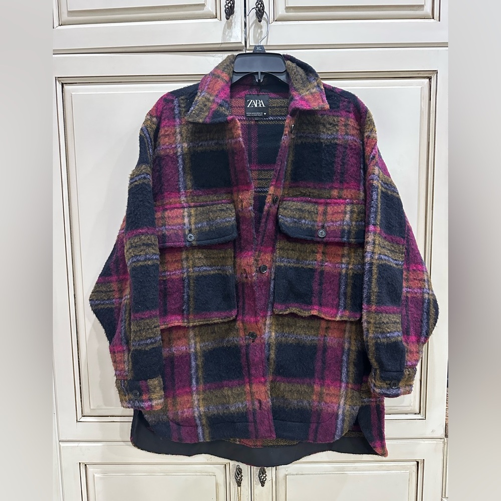 Zara shackit size S/M oversized